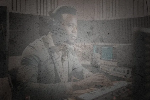Eniola O., editor